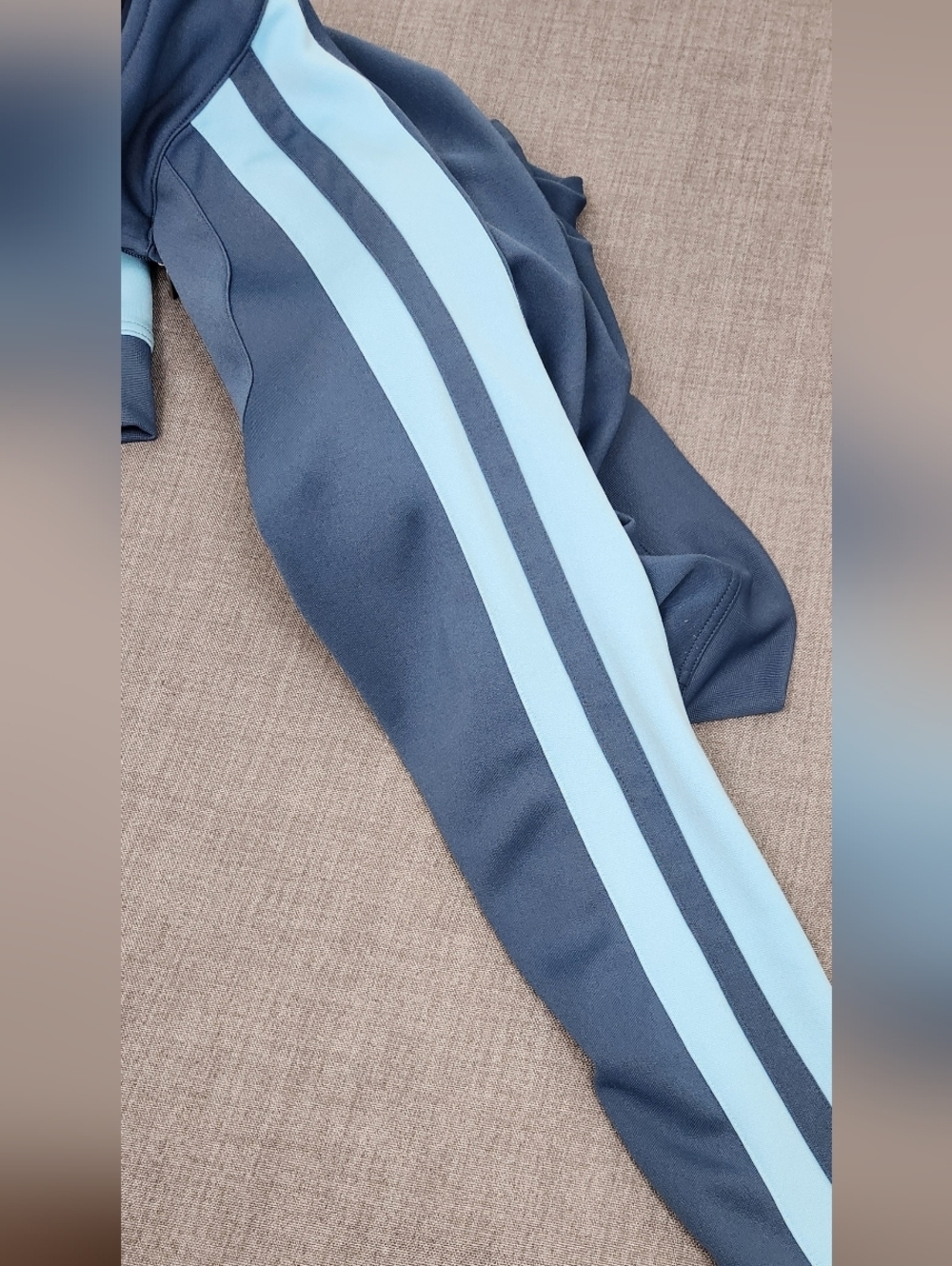 Nike Logo Blue 2 Stripe Zip Up Track Jacket. Large - Picture 6 of 10